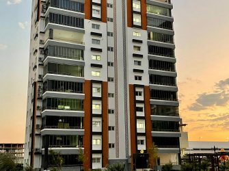 Vadikent Sitesinde 250m2 4+1 Lüks Daire