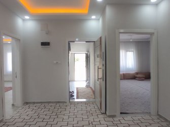 Satılık Lüks Sıfır Müstakil Ev 377 m2 arsası